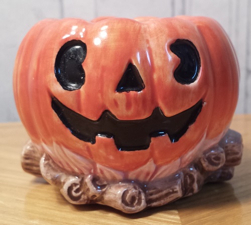 Halloween Pumpkin on flame Salt Pepper Shaker