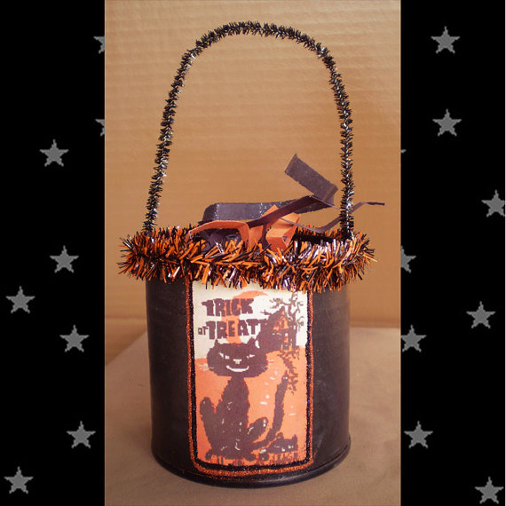 Black Cats Trick or Treat Candy Bucket